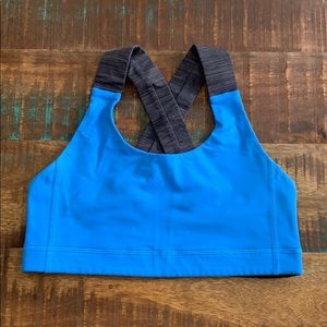 LIKE NEW lululemon All Sport bra - sz 6
